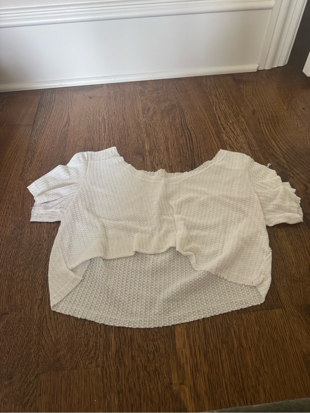 SHEIN White Textured Short Sleeve Crop Top